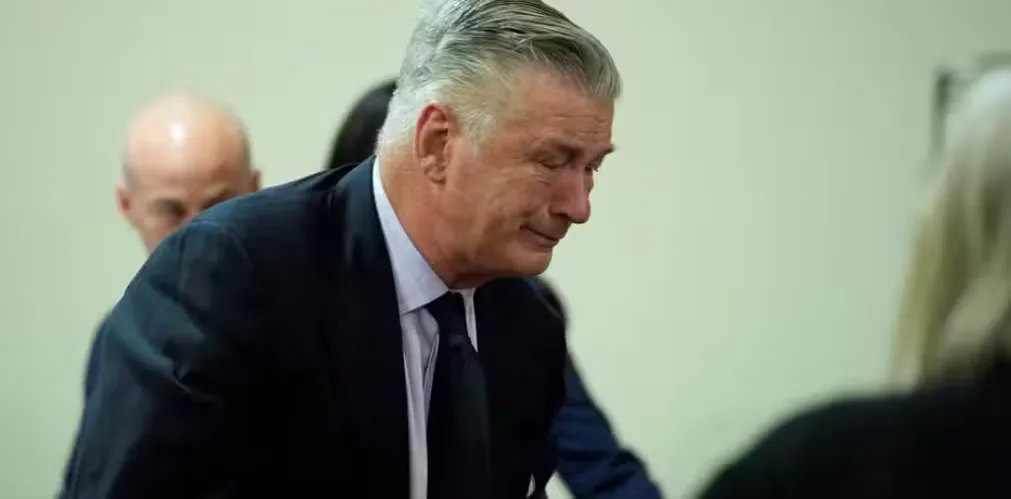 Julgamento de Alec Baldwin é anulado após advogados afirmarem que provas foram retidas