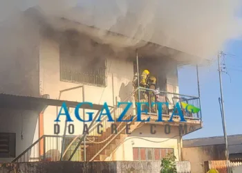 Curto-circuito em ventilador provoca incêndio em casa no bairro Bahia Velha