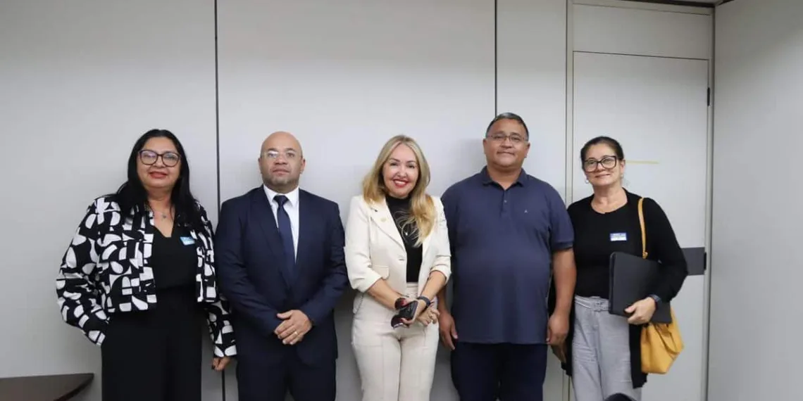 Governo do Acre conquista liberação de R$ 43 milhões para melhorias nos ramais do Juruá durante reunião em Brasília