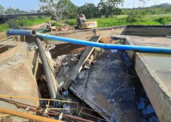 Estação de Tratamento de Água desaba e afeta abastecimento em Rio Branco; veja o vídeo