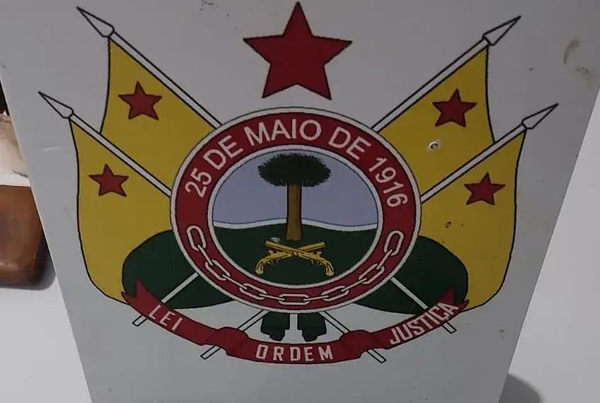 Polícia Militar apreende arma de fogo e interrompe invasão de domicílio em Plácido de Castro