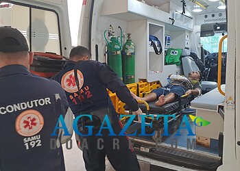 Motorista foge após fazer conversão proibida e colidir contra motociclista