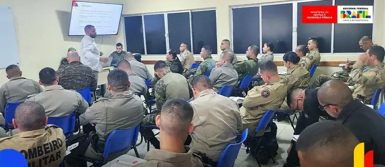 Policiais militares e civis do Acre recebem curso de Unidades Especializadas de Fronteiras