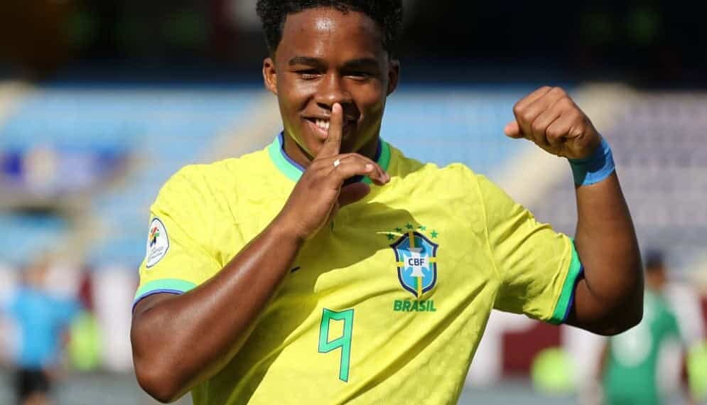 Jogador Endrick na Seleção Brasileira (Imagem de CONMEBOL)
