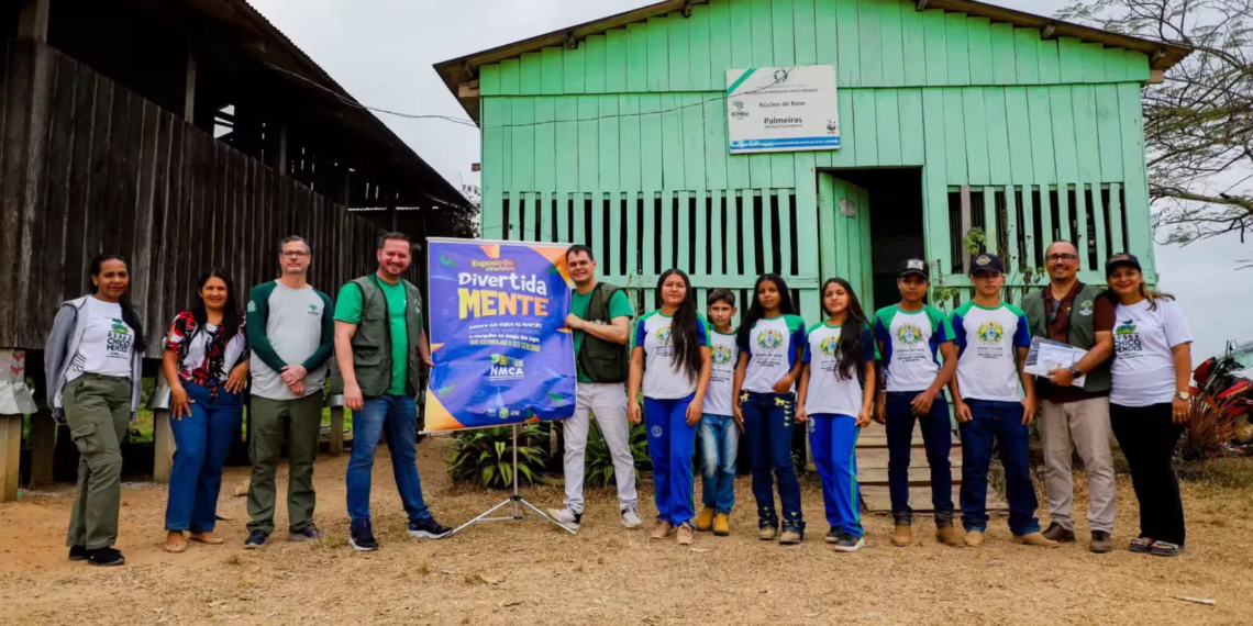 Educação leva oficina “Divertidamente” para alunos da reserva extrativista Chico Mendes