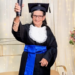 Maria Eliete, de 73 anos  se formou no Ensino Médio. Foto: Daniel Cruz/Reprodução