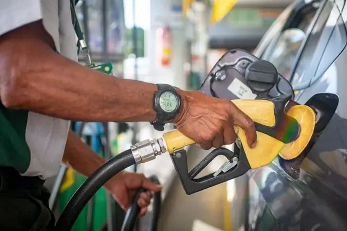 Petrobras aumenta o preço da gasolina e do gás de cozinha