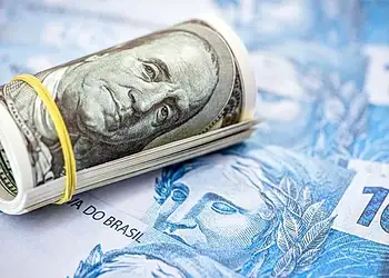 Dólar cai a R$ 5,56 à espera de reunião entre Lula e Haddad; entenda