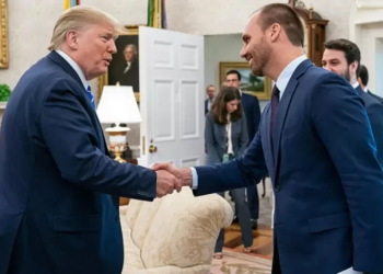 Eduardo Bolsonaro diz que Trump já está eleito: “Temos experiência”