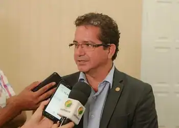 Após denúncias sobre farra dos descontos, diretor do INSS é demitido