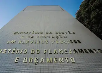 Relatório eleva para R$ 28,8 bi projeção de déficit primário em 2024