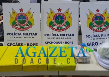 PM apreende 4 kg de maconha e pasta base de cocaína no Bairro Vitória