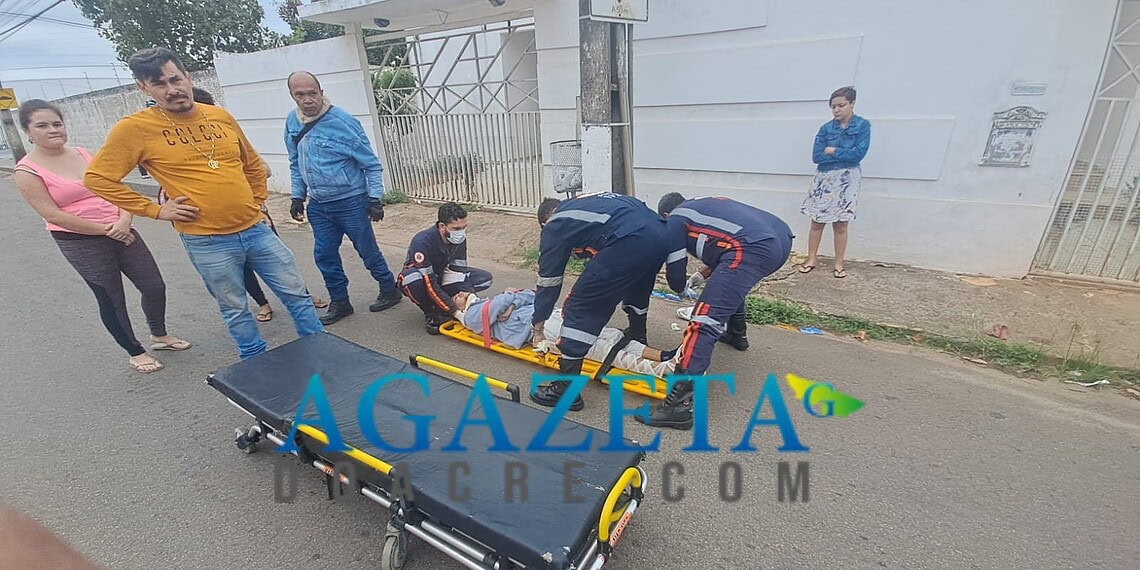 Mãe e filho sofrem acidente de motocicleta; filho foi arremessado após a colisão