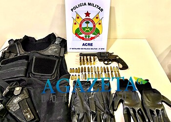 Policiais militares encontram arma e munições em casa abandonada em Rio Branco