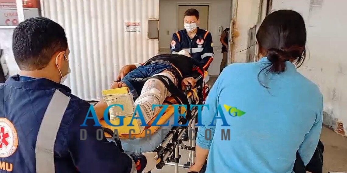 Casal fica ferido na BR-317 após cair de motocicleta por problemas mecânicos