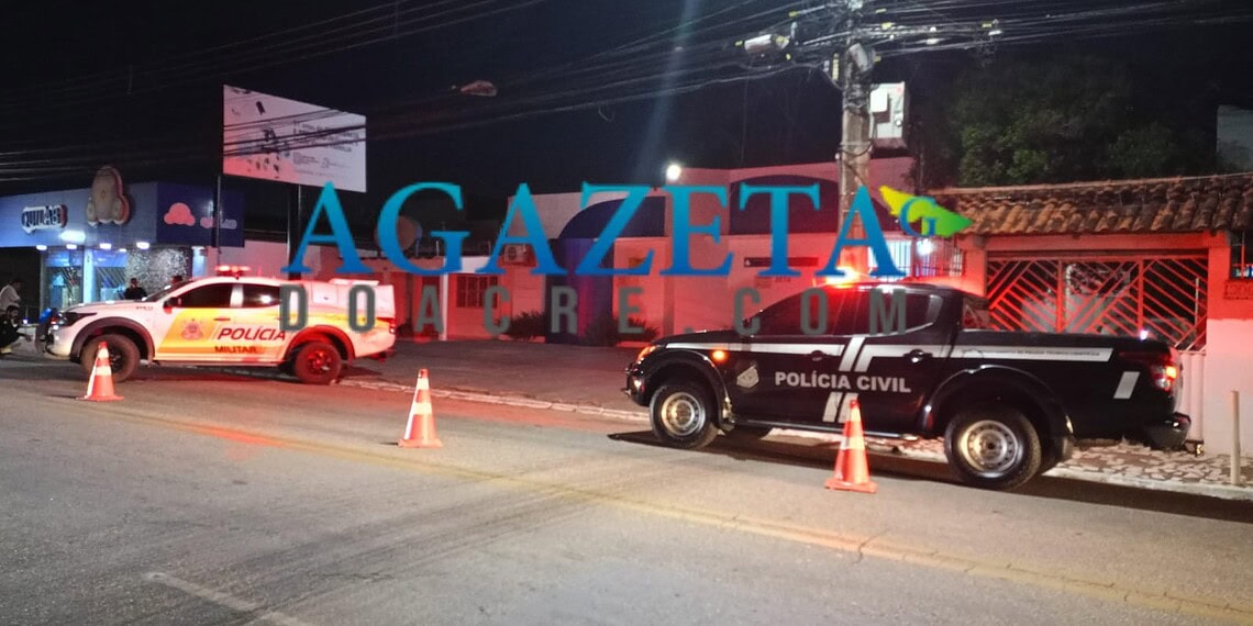 Acidente entre motocicleta e carro deixa vigilante ferida em Rio Branco