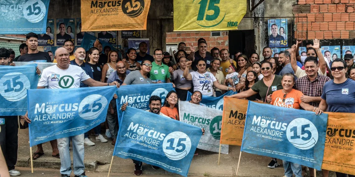 "A parte alta da cidade está abandonada, vamos trabalhar pra mudar essa realidade”, disse Marcus Alexandre em visita aos bairros Vitória e Eldorado