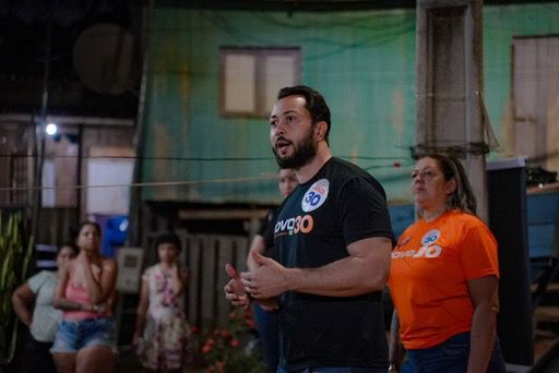Jarude vai ao Bairro da Paz e moradores apontam abandono: “Estamos abandonados e você é nossa esperança”