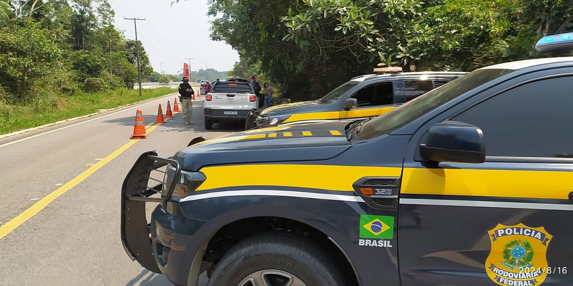 No Acre, cinco são presos e mais de 200 pessoas fiscalizadas em operação da PRF de combate a crimes ambientais