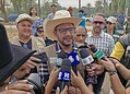 Sob calor de quase 40ºC, população de Rio Branco marca presença na Cavalgada 2024; Veja fotos