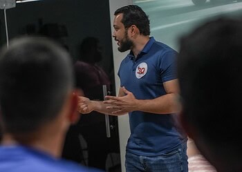 Jarude visita empresas no Segundo Distrito e ouve: “Tá na hora de renovar”