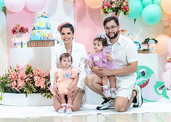 Celebração Marinha: O Primeiro Aniversário das quase gêmeas Anne Ariel e Eloísa filhas de Lara e Guto Oaskes