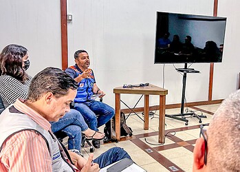 Durante o encontro, o coronel Carlos Batista, coordenador da Defesa Civil Estadual e responsável, junto à Casa Civil, pela gestão do gabinete, reforçou a importância de uma abordagem integrada e coordenada. Foto: Carina Castelo Branco
