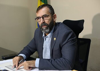 Para o secretário Estado de Justiça e Segurança Pública, a parceria entre o Estado e os municípios é fundamental para essa luta contra o feminicídio. Foto: Dhárcules Pinheiro/ Sejusp