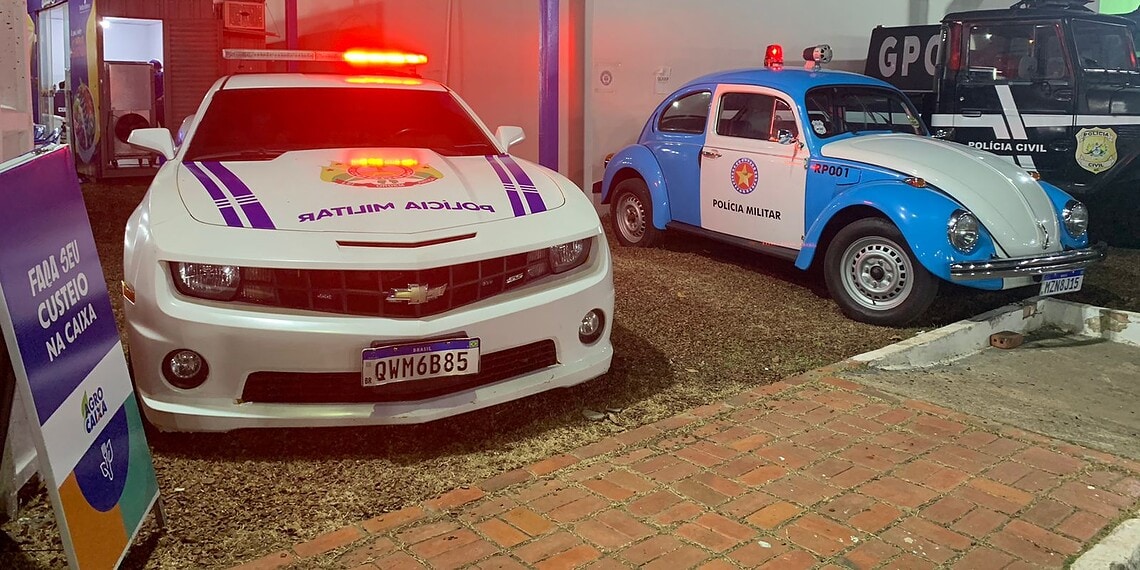 Camaro pertencente a traficante preso vira 'viatura' da PM e é exposto na Expoacre