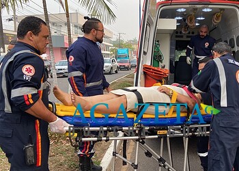 Motociclista sofre acidente enquanto ia a um posto de saúde; vítima teve traumatismo craniano leve