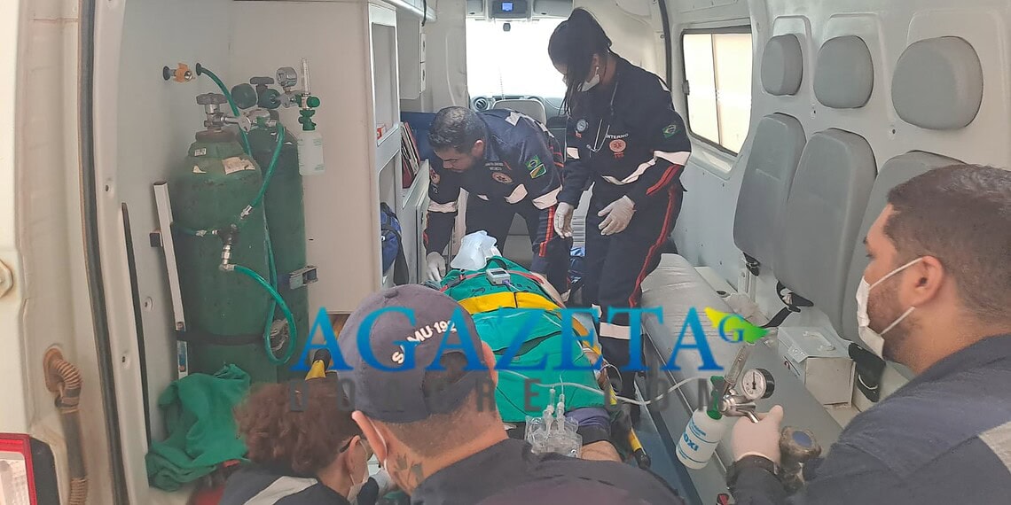 Árvore cai sobre homem durante derrubada no Acre; vítima está em estado grave