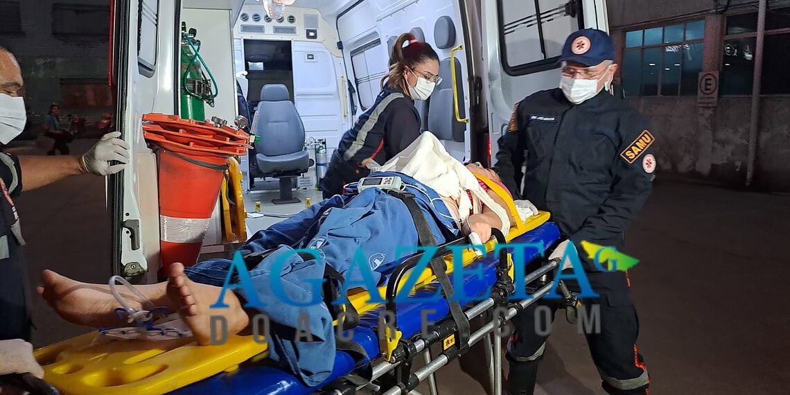 Mulher é encontrada com faca cravada no tórax e é levada para o Pronto-Socorro de Rio Branco