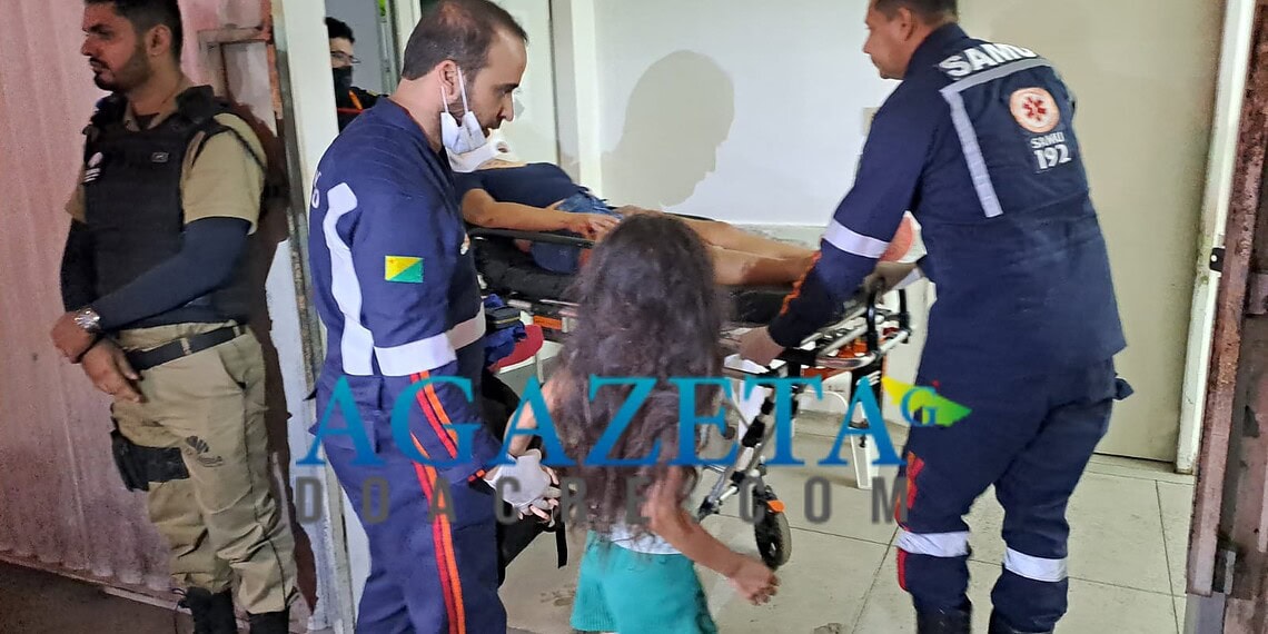 Mãe e filha vão para o Pronto Socorro após serem pisoteadas por vaca em Rio Branco