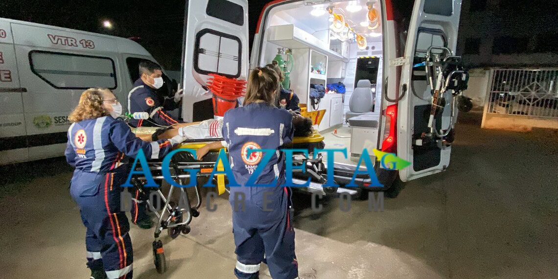 Adolescente de 13 anos agredido com capacetada ao cobrar pensão do pai morre em hospital no Acre