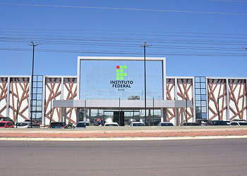 Servidores do Ifac pedem a criação de protocolo institucional de enfrentamento aos extremos do clima