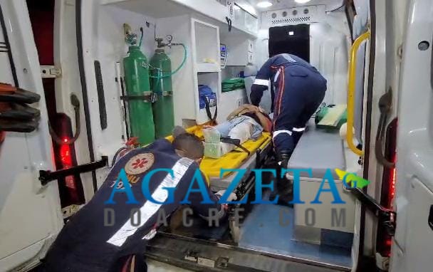 Colisão entre motos deixa pai e filha feridos na Baixada da Sobral