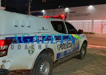 Assaltantes armados invadem residência, rendem família e fazem o 'limpa' no imóvel em Rio Branco