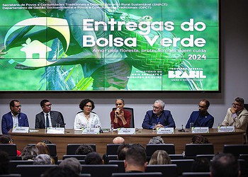 Governo Federal anuncia ampliação do Programa Bolsa Verde no Acre