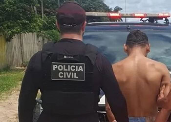 Acusado de assassinato em Tarauacá é preso após se esconder dentro de uma canoa