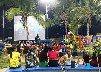 Cinema Possível na Praça do Judia, no bairro Canaã, em Rio Branco. Foto: cedida