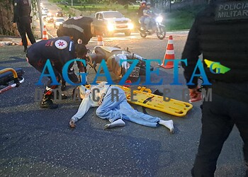 Motociclista é atropelado por carro e sofre fratura exposta na perna