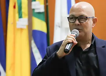 Com eleição de Gerlen Diniz para Prefeitura de Sena Madureira, José Adriano assumirá vaga na Câmara Federal