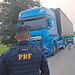 Motociclista morre após sair do acostamento e cruzar na frente de carreta na BR-364