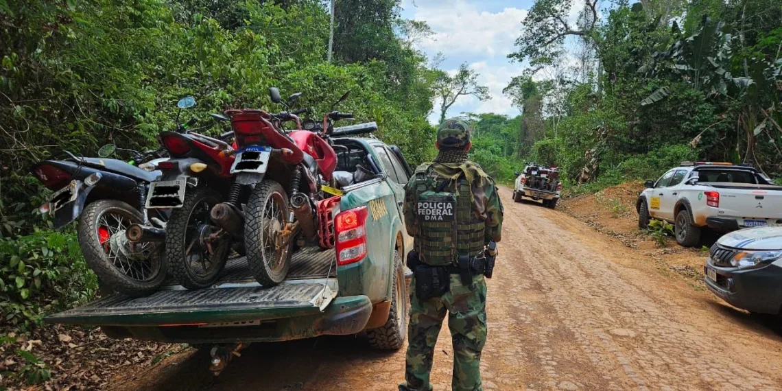 Seis pessoas são presas em operação contra invasão de terras públicas em Acrelândia