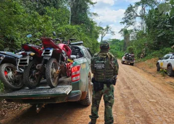 Seis pessoas são presas em operação contra invasão de terras públicas em Acrelândia