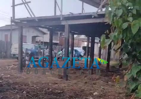 Homem é brutalmente esfaqueado e morto após discussão durante confraternização