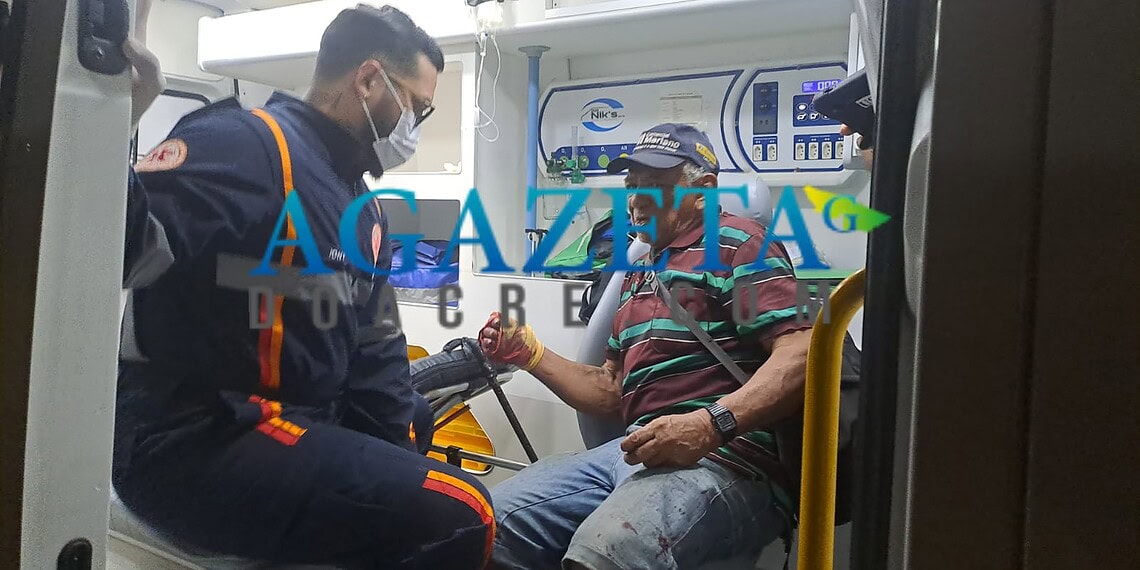 Idoso de 74 anos é esfaqueado por vizinho em briga em Rio Branco e tenta se defender com bengala
