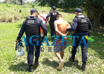 No Acre, Polícia Militar prende dois homens vendendo drogas próximo a hospital