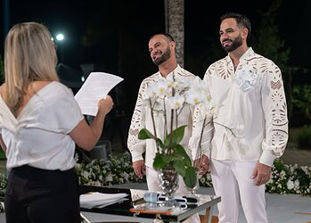 O casório dos empresários Jaqueson Queiroga e Marcel Sanntos, na Chácara Modelo, foi uma festa épica e inovadora