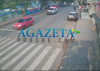 Homem com mandado de prisão em aberto é preso após furar barreira policial